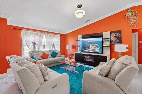 House in Saint Lucie, Florida 3 bedrooms, 134.34 sq.m. № 1827069 - photo 6