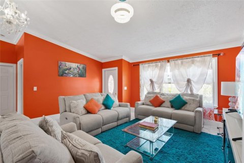 House in Saint Lucie, Florida 3 bedrooms, 134.34 sq.m. № 1827069 - photo 5