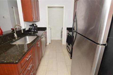 Copropriété à louer à Saint Petersburg, Floride: 2 chambres, 95.5 m2 № 2431674 - photo 8