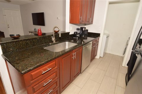 Copropriété à louer à Saint Petersburg, Floride: 2 chambres, 95.5 m2 № 2431674 - photo 9