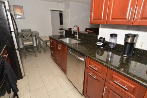 Copropriété à louer à Saint Petersburg, Floride: 2 chambres, 95.5 m2 № 2431674 - photo 13