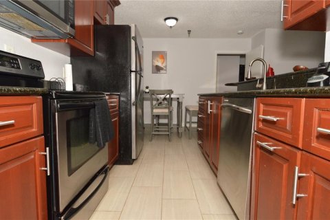 Copropriété à louer à Saint Petersburg, Floride: 2 chambres, 95.5 m2 № 2431674 - photo 12