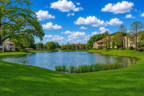 Condo à Saint Petersburg, Floride, 2 chambres  № 2431674