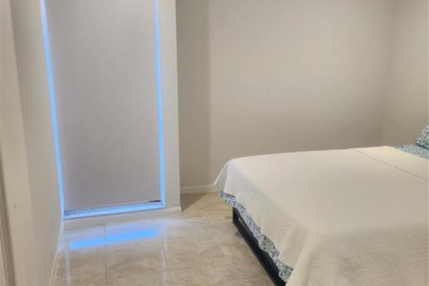 Condominio en venta en Lauderhill, Florida, 2 dormitorios, 94.39 m2 № 2192934 - foto 2