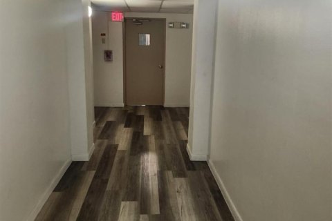 Condominio en venta en Lauderhill, Florida, 2 dormitorios, 94.39 m2 № 2192934 - foto 14