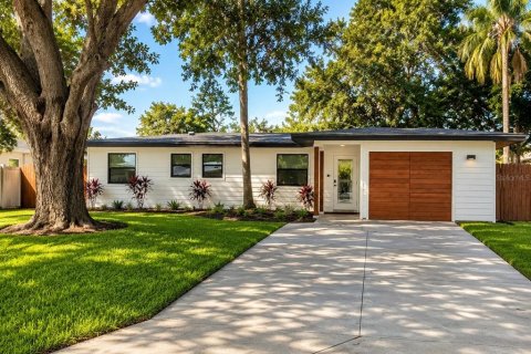 Villa ou maison à Sarasota, Floride 4 chambres, 153.47 m2 № 2318808