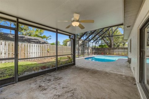 Villa ou maison à louer à Tampa, Floride: 4 chambres, 179.21 m2 № 2167748 - photo 11