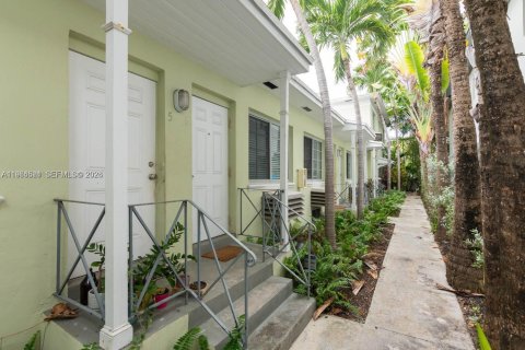 Condo in Miami Beach, Florida  № 2026026 - photo 8