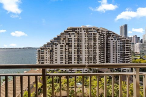 Condominio en venta en Miami, Florida, 2 dormitorios, 95.69 m2 № 2076932 - foto 18