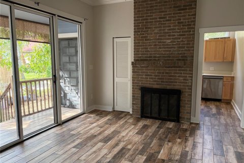 Villa ou maison à louer à Sarasota, Floride: 3 chambres, 131.18 m2 № 2412640 - photo 5