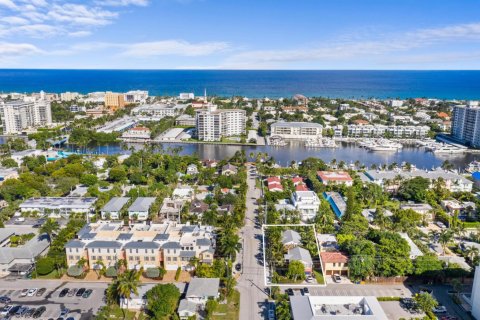 Propiedad comercial en alquiler en Delray Beach, Florida, 2 dormitorios, 68.28 m2 № 976684 - foto 1