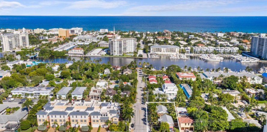 Immobilier commercial à Delray Beach, Floride 2 chambres, 68.28 m2 № 976684