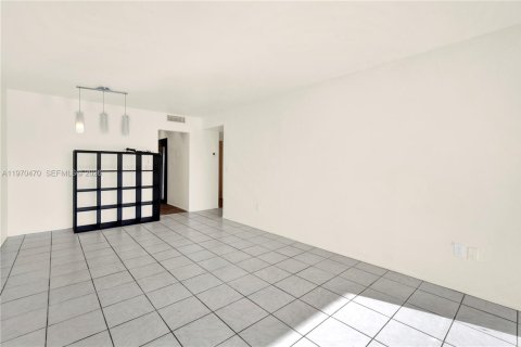 Copropriété à vendre à Miami, Floride: 1 chambre, 66.43 m2 № 2031503 - photo 7
