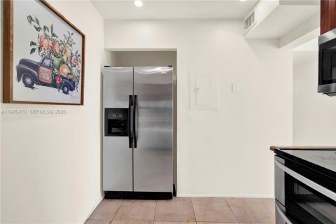 Copropriété à vendre à Miami, Floride: 1 chambre, 66.43 m2 № 2031503 - photo 11