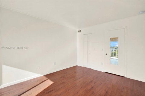 Copropriété à vendre à Miami, Floride: 1 chambre, 66.43 m2 № 2031503 - photo 12