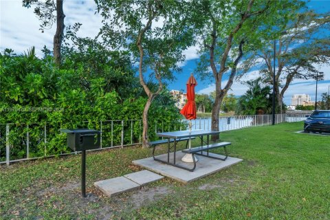 Copropriété à vendre à Miami, Floride: 1 chambre, 66.43 m2 № 2031503 - photo 22