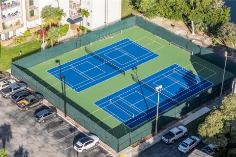 Copropriété à vendre à Miami, Floride: 1 chambre, 66.43 m2 № 2031503 - photo 21