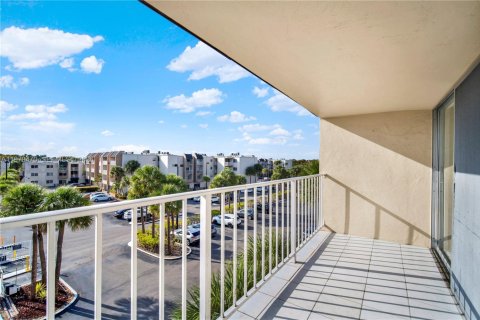 Copropriété à vendre à Miami, Floride: 1 chambre, 66.43 m2 № 2031503 - photo 16