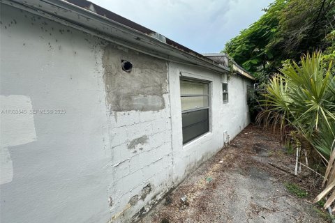 Casa en venta en Fort Lauderdale, Florida, 3 dormitorios, 147.34 m2 № 1992584 - foto 27