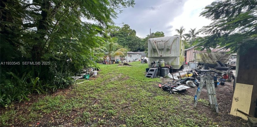 Casa en Fort Lauderdale, Florida 3 dormitorios, 147.34 m2 № 1992584