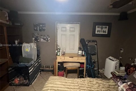 Casa en venta en Fort Lauderdale, Florida, 3 dormitorios, 147.34 m2 № 1992584 - foto 4