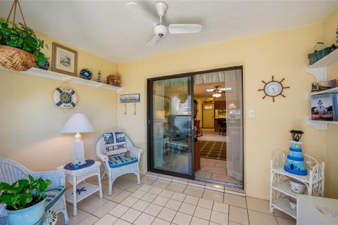 Duplex in Edgewater, Florida 2 bedrooms, 94.48 sq.m. № 1568772 - photo 11