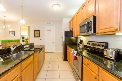 Condo in Orlando, Florida, 2 bedrooms № 2148671 - photo 10