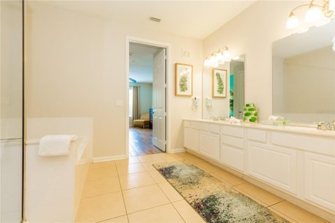 Condo in Orlando, Florida, 2 bedrooms № 2148671 - photo 16