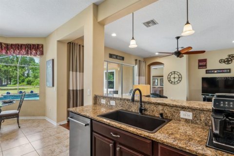 Villa ou maison à vendre à New Port Richey, Floride: 4 chambres, 339.65 m2 № 2214654 - photo 18