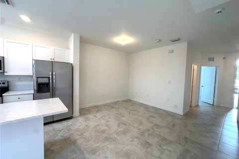 Townhouse in Homestead, Florida 3 bedrooms, 123.19 sq.m. № 1997820 - photo 2