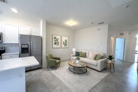 Townhouse in Homestead, Florida 3 bedrooms, 123.19 sq.m. № 1997820