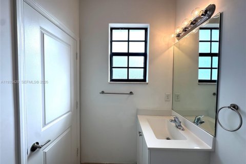 Townhouse in Homestead, Florida 3 bedrooms, 123.19 sq.m. № 1997820 - photo 14