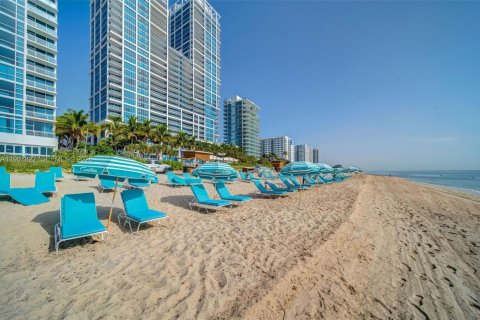 Copropriété à vendre à Miami Beach, Floride: 2 chambres, 102.47 m2 № 2336458 - photo 21