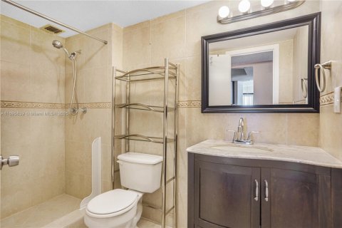 Condominio en venta en Lauderhill, Florida, 2 dormitorios, 106.84 m2 № 1937414 - foto 15