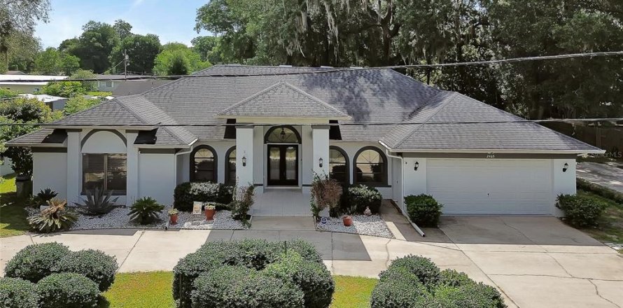 Casa en DeLand, Florida 4 dormitorios, 224.73 m2 № 2195752