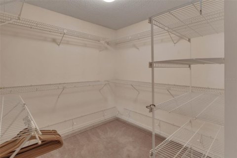 Casa en venta en DeLand, Florida, 4 dormitorios, 224.73 m2 № 2195752 - foto 28