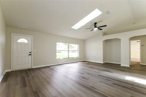 House in Edgewater, Florida 3 bedrooms, 160.54 sq.m. № 1907129 - photo 3