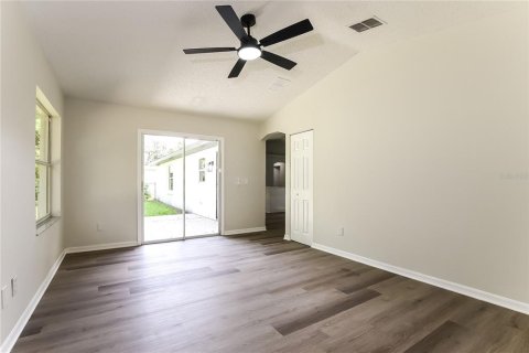 House in Edgewater, Florida 3 bedrooms, 160.54 sq.m. № 1907129 - photo 7