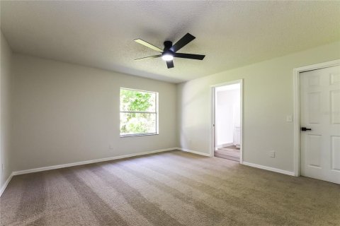 House in Edgewater, Florida 3 bedrooms, 160.54 sq.m. № 1907129 - photo 8