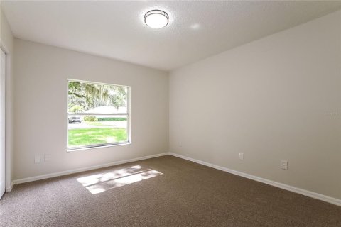 House in Edgewater, Florida 3 bedrooms, 160.54 sq.m. № 1907129 - photo 13