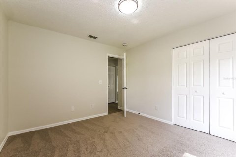 House in Edgewater, Florida 3 bedrooms, 160.54 sq.m. № 1907129 - photo 11