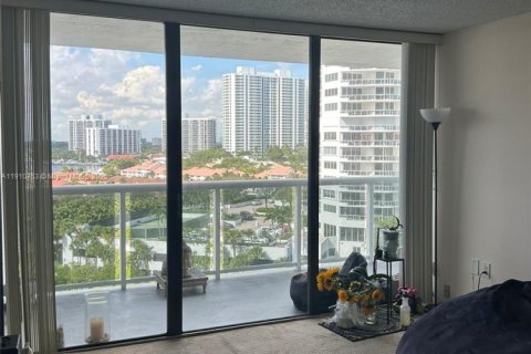 Copropriété à vendre à Aventura, Floride: 2 chambres, 95.04 m2 № 1965936 - photo 20