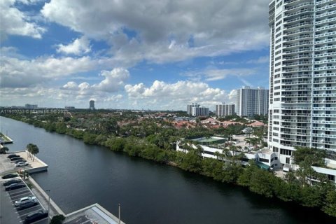 Copropriété à vendre à Aventura, Floride: 2 chambres, 95.04 m2 № 1965936 - photo 7