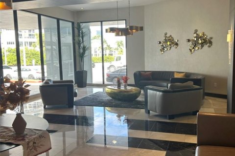 Copropriété à vendre à Aventura, Floride: 2 chambres, 95.04 m2 № 1965936 - photo 12