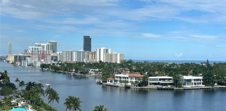 Condo à Aventura, Floride, 2 chambres № 1965936
