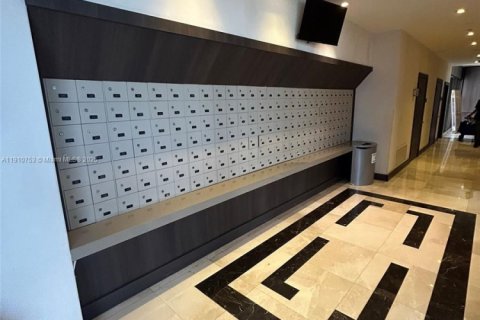 Copropriété à vendre à Aventura, Floride: 2 chambres, 95.04 m2 № 1965936 - photo 14