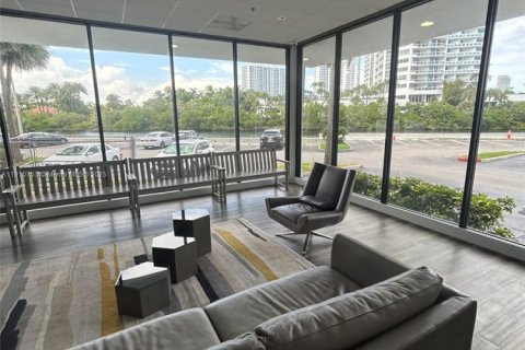 Copropriété à vendre à Aventura, Floride: 2 chambres, 95.04 m2 № 1965936 - photo 17
