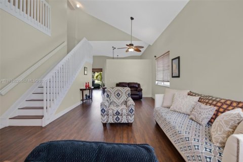 Villa ou maison à vendre à Homestead, Floride: 4 chambres, 216.09 m2 № 2042448 - photo 3