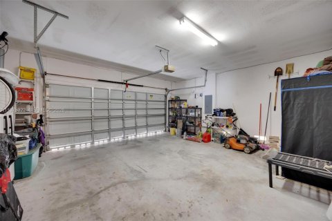 Villa ou maison à vendre à Homestead, Floride: 4 chambres, 216.09 m2 № 2042448 - photo 25