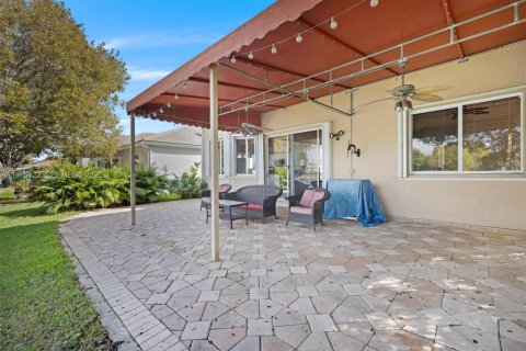 Villa ou maison à vendre à Homestead, Floride: 4 chambres, 216.09 m2 № 2042448 - photo 28